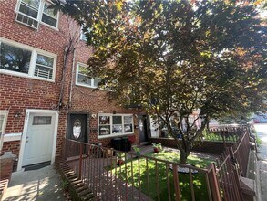 Building Photo - 2077 E 54th St