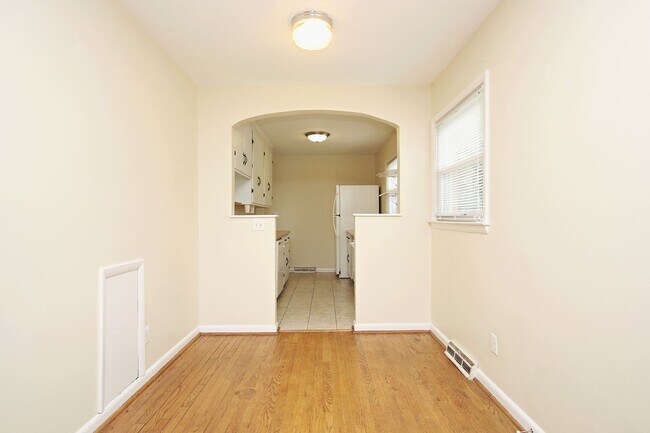 Foto del edificio - Student & Pet-Friendly UVA Area Rental