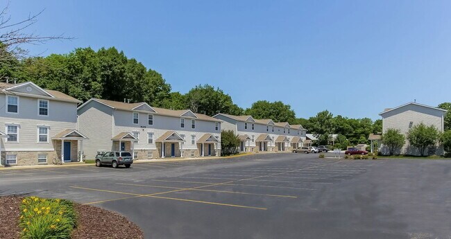 Foto del edificio - 4477 Lake Michigan Dr