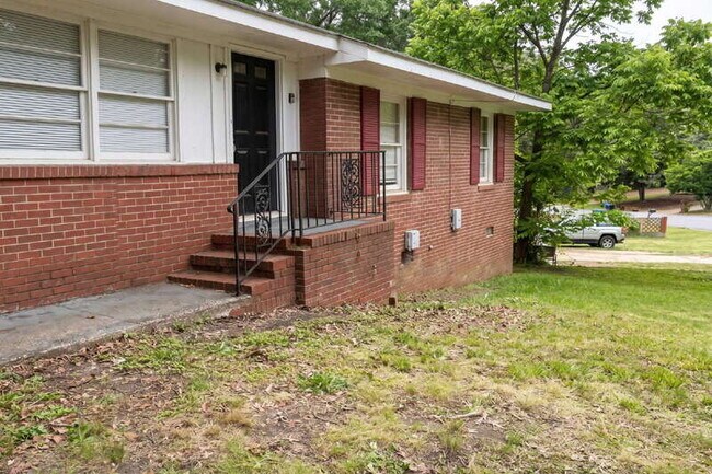 Foto del edificio - 212 Moss Dr