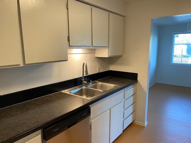 Kitchen - 13456 Aspen Lake Ct NE