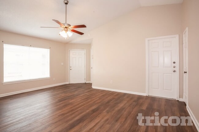 Building Photo - 3110 Boynton Dr