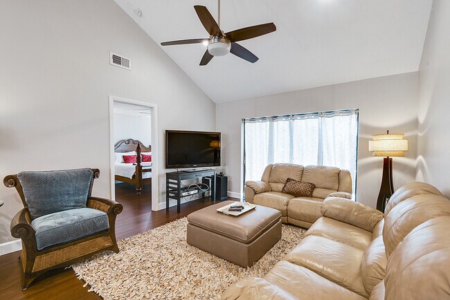 Foto del edificio - 202 Wingfoot Dr
