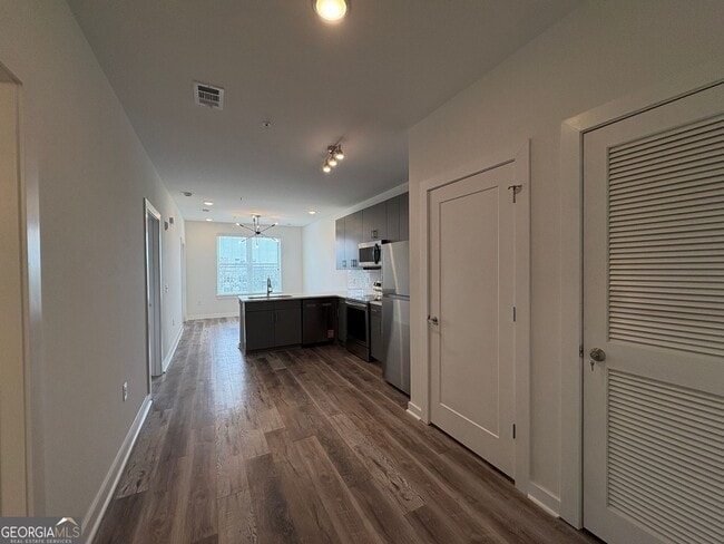 Foto del edificio - 525 Parkway Dr NE