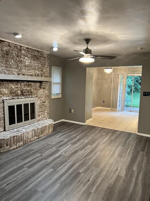 Primary Photo - 8703 Shadycreek Dr