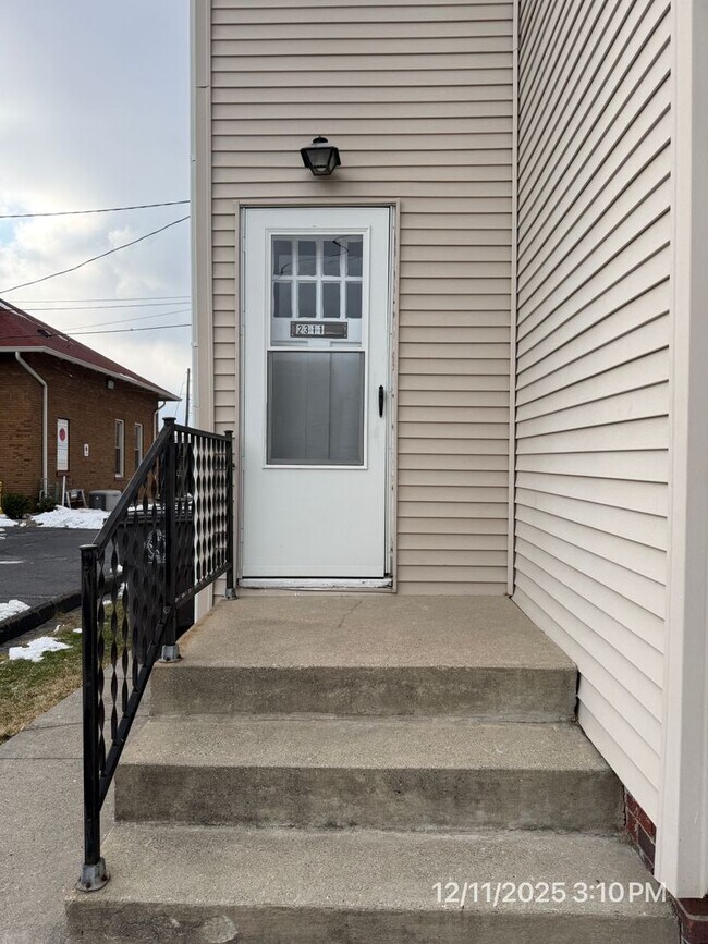 Foto del edificio - 2311 California Ave