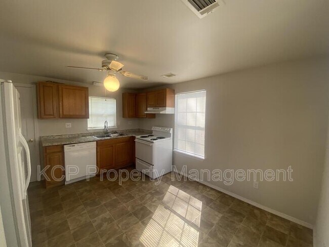 Foto del edificio - 2104 Savannah St