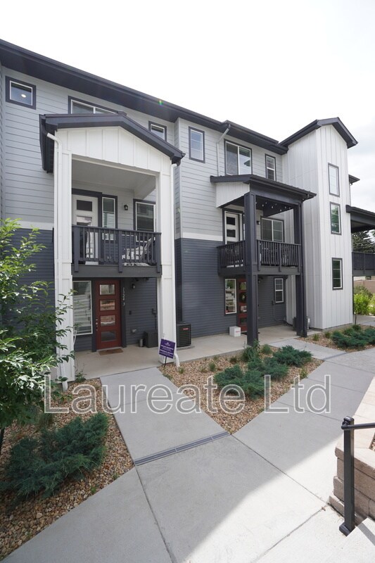 Primary Photo - 1324 Independence St