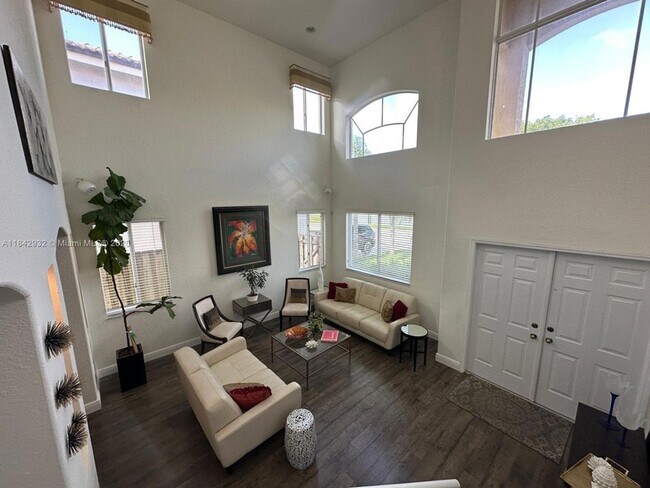Foto del edificio - 7051 SW 162nd Ct