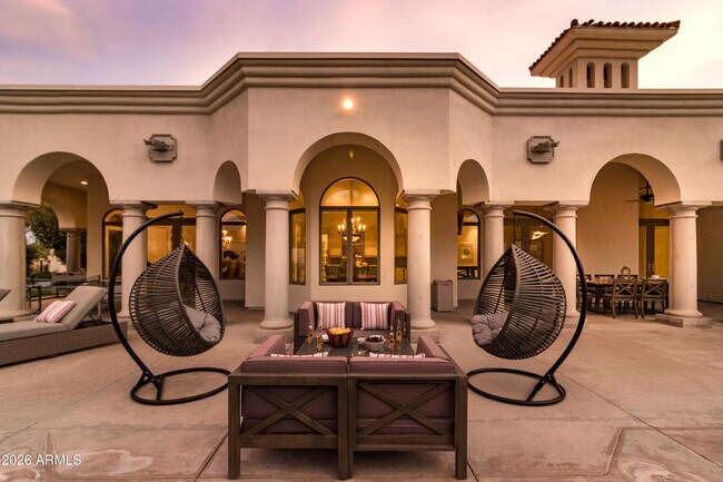 Foto del edificio - 10754 E Laurel Ln