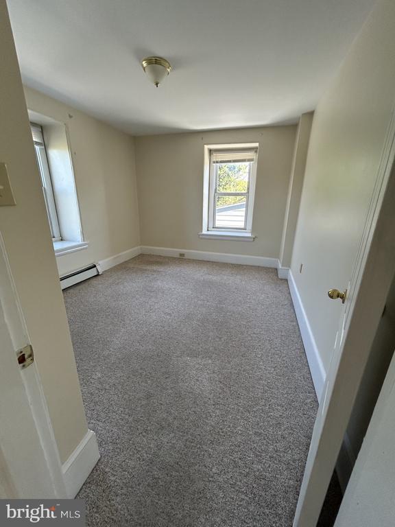 Building Photo - 415 School St