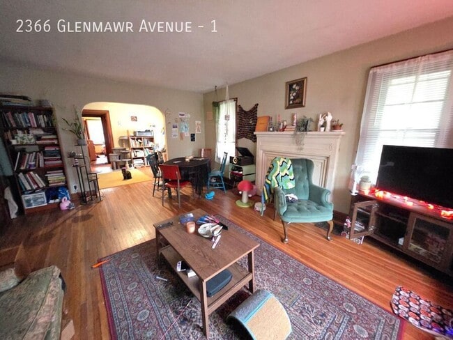 Foto del edificio - 2366 Glenmawr Ave