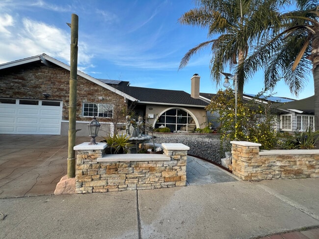 Building Photo - 8901 Blackheath Cir