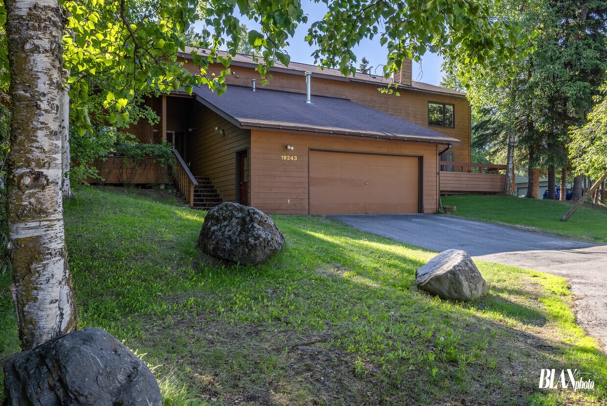 19243 Adak Cir, Eagle River, AK 99577 Townhome Rentals in Eagle River