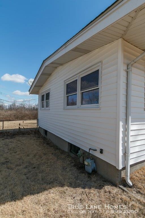 Building Photo - 3005 Glade Ave