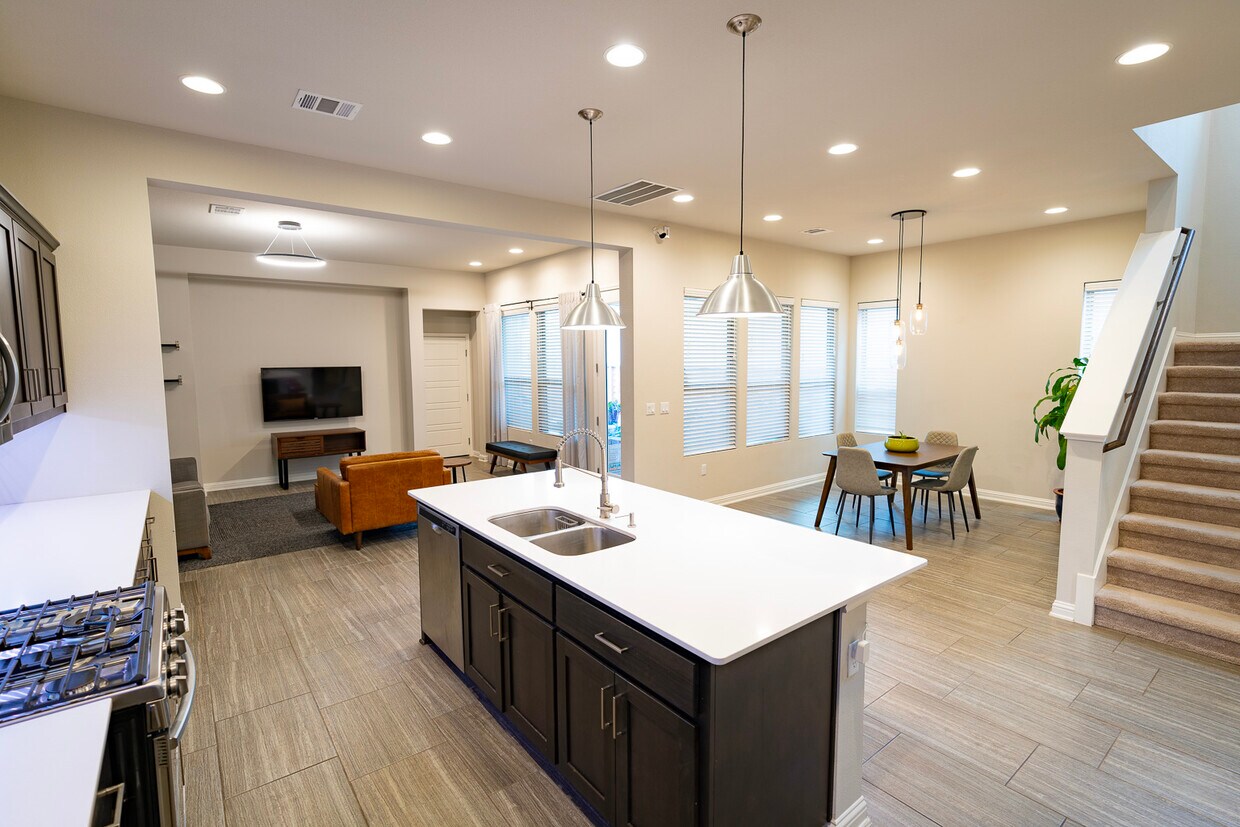 Open floor-plan with premium finishes and furniture included - 1711 Arcilla St