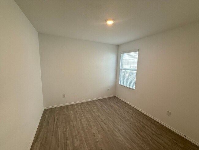 Foto del edificio - Charming 4-Bedroom Home Available for Rent!  Bulverde Area