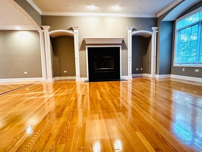 Building Photo - 2037 Alta Vista Ct