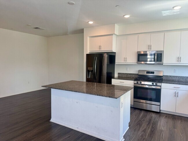 Foto del edificio - 5208 Surfwalk Wy