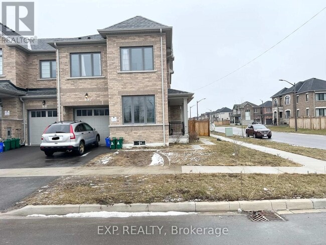 Building Photo - 2 Littlewood Dr