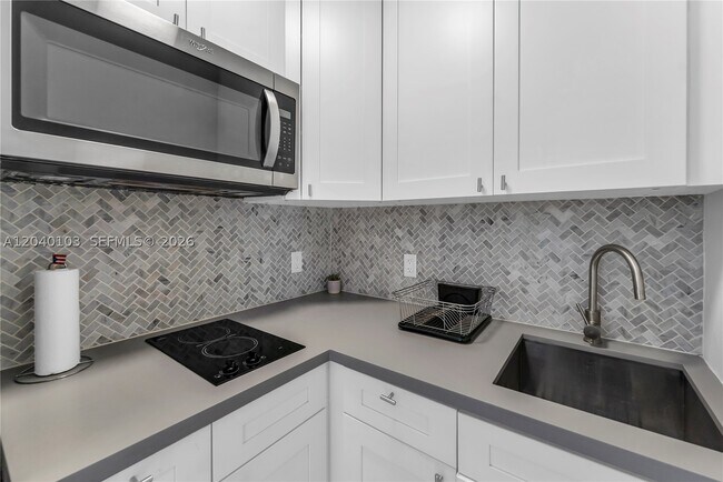 Foto del edificio - 6647 SW 59th St