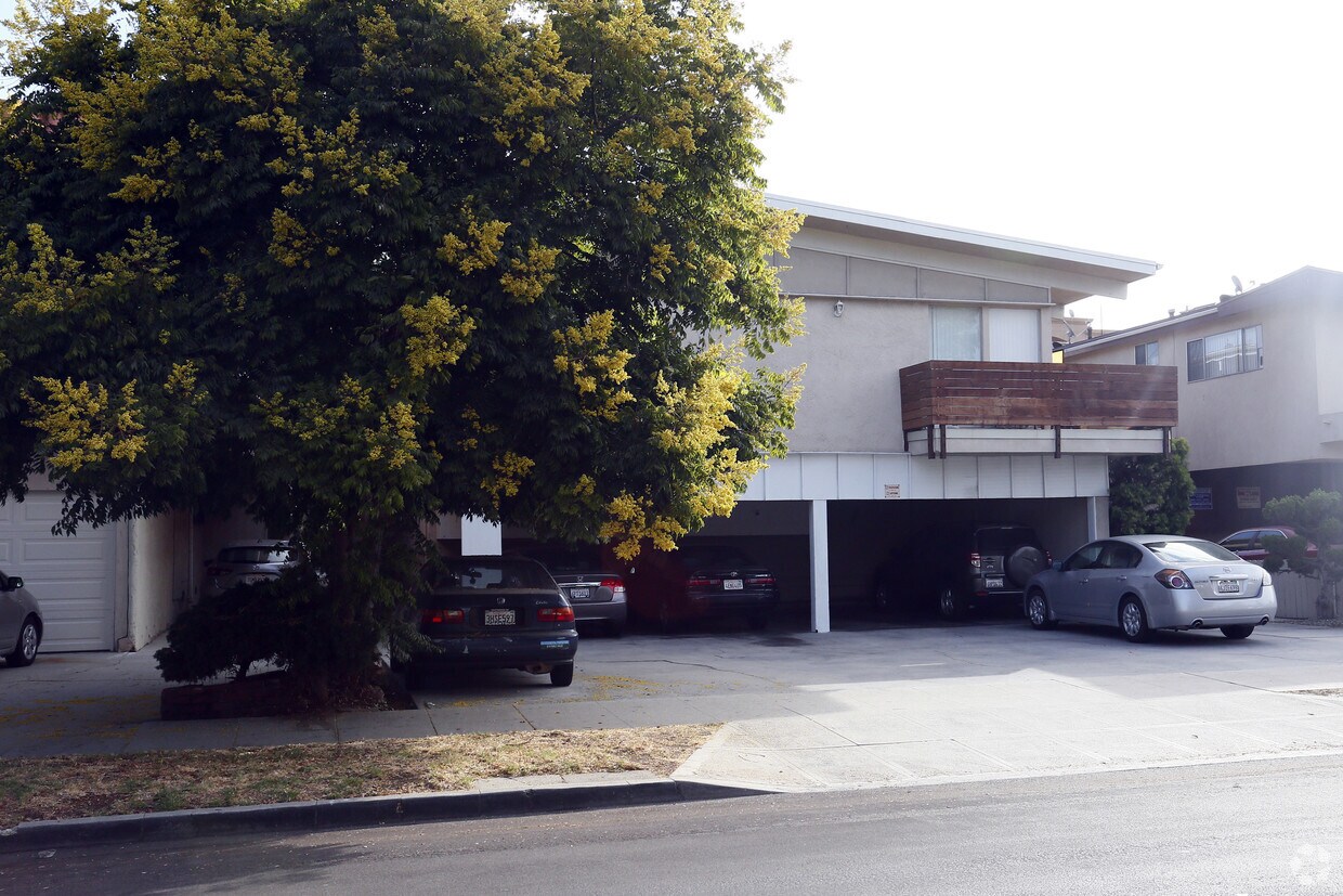 Building Photo - 3618 Vinton Ave