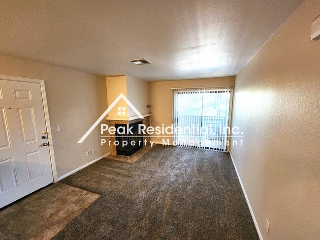 Photo - Tallyho3715 Apartment