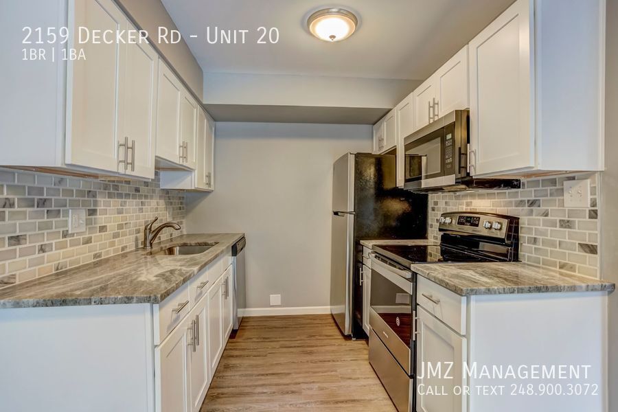 Primary Photo - BEAUTIFUL UPDATED APARTMENT IN WALLED LAKE!