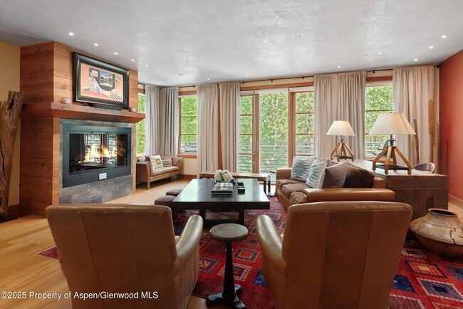 Foto del edificio - 714 S Galena St