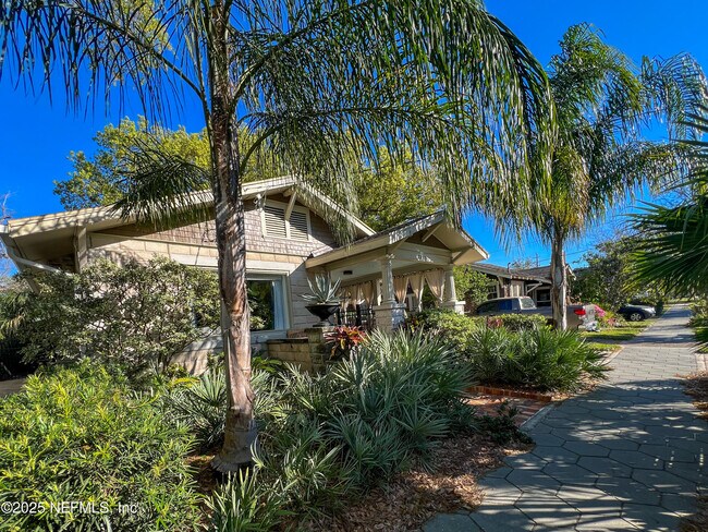 Foto del edificio - 2745 Downing St