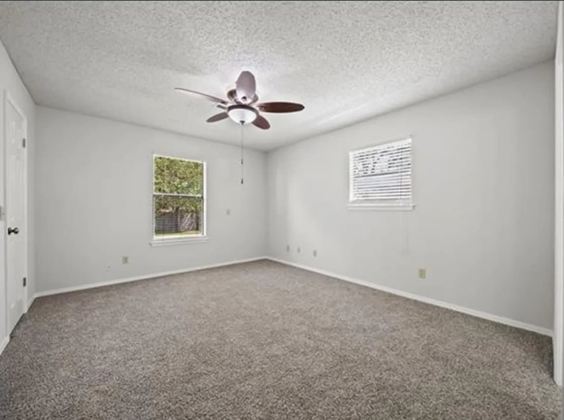 Primary Photo - Beautiful 3 Bedroom Home in South Broken Arrow!