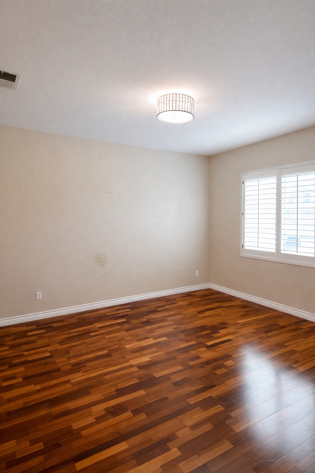 Foto del edificio - 1412 Ewing Dr