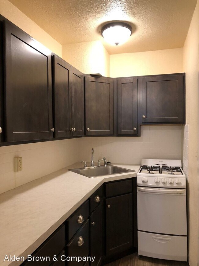 Foto del edificio - 206-210 E 10th Ave