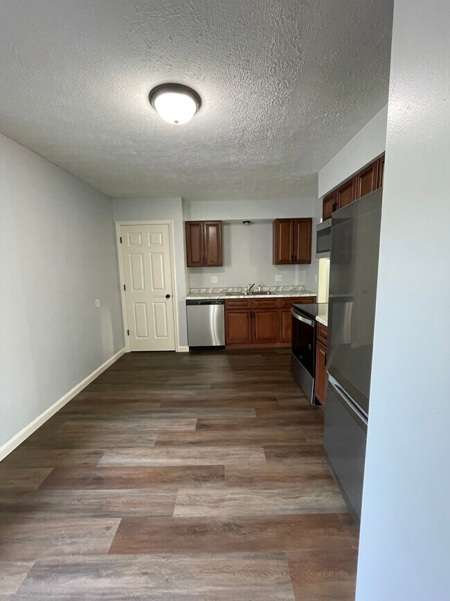 Foto del edificio - 2716 Geert Ct