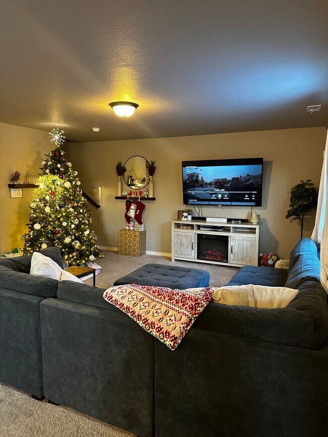 Building Photo - 3 br, 2.5 bath House - 11441 Moonrock Hts