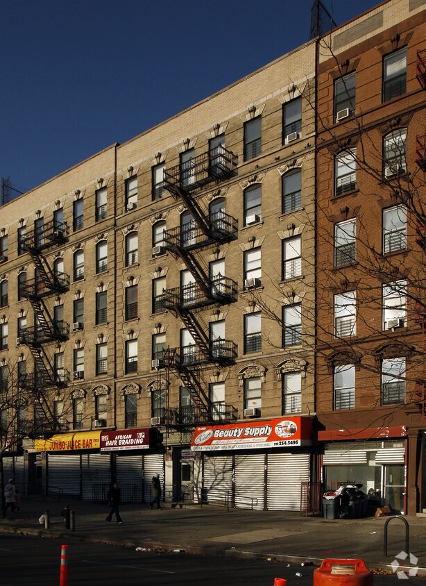 Foto del edificio - 649 Lenox Ave