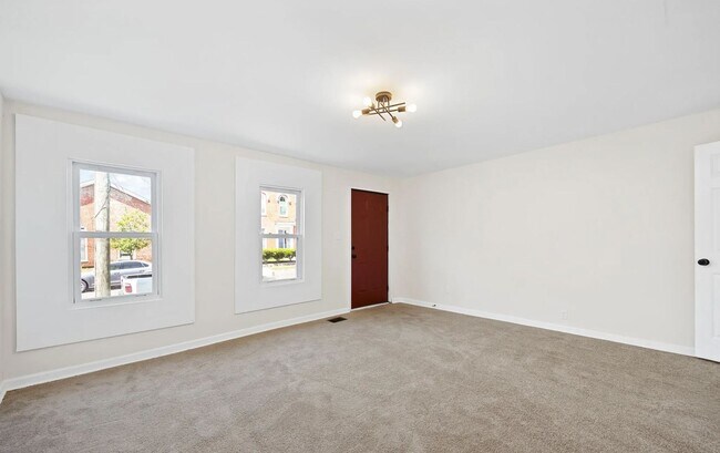 Foto del edificio - REMODELED Butchertown home for rent!