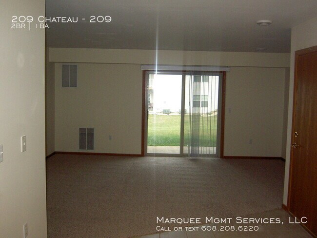 Building Photo - Cottage Grove! First Floor! 2 Car Garage!