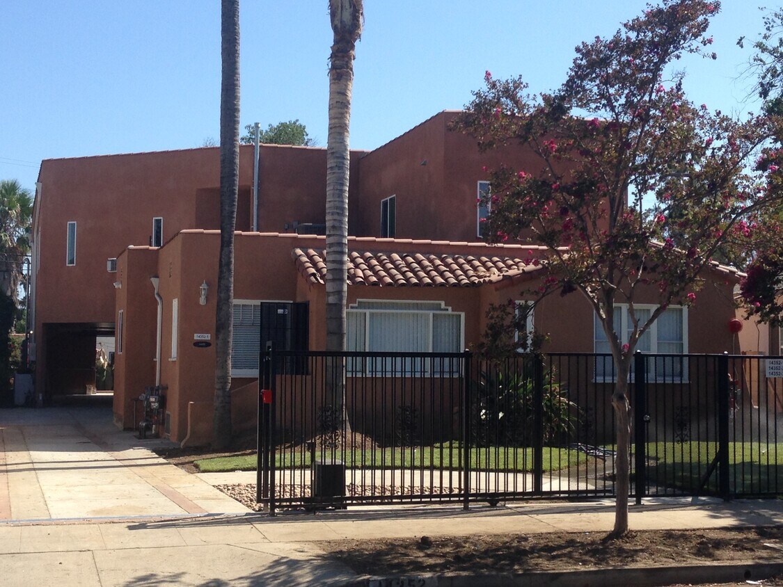 Primary Photo - 14352 Tiara St