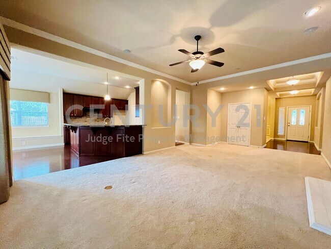 Building Photo - Well Maintained 3/2/3 in Fort Worth For Rent!