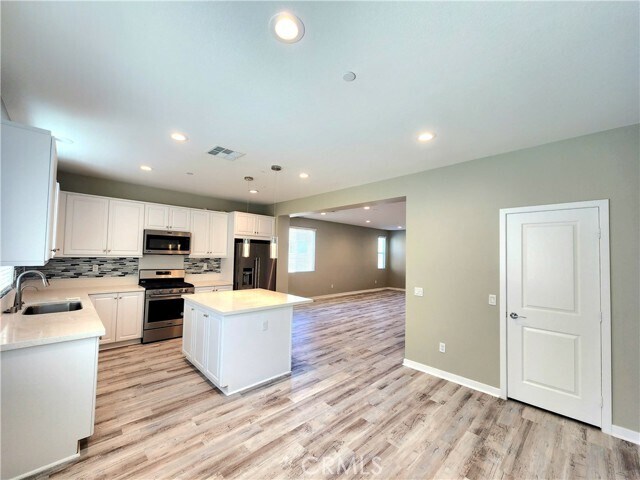 Building Photo - 996 Newberry Ln