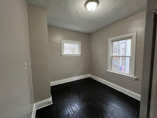 Foto del edificio - 12022 Griffing Ave