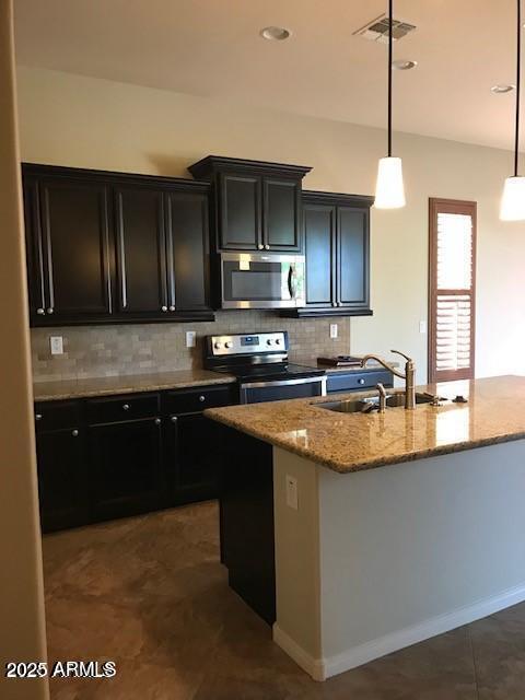 Building Photo - 17895 W Desert Wind Dr