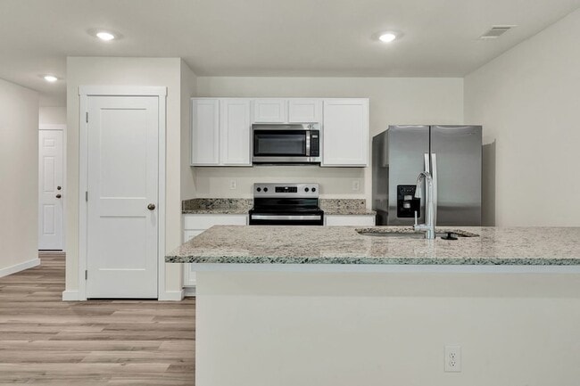 Building Photo - 627 Fox Den Cir