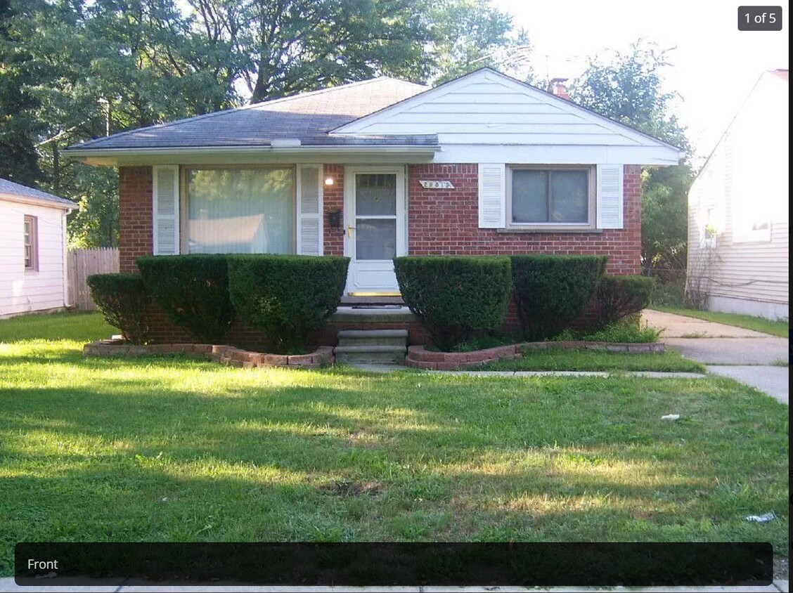 Building Photo - 29513 Oakwood St