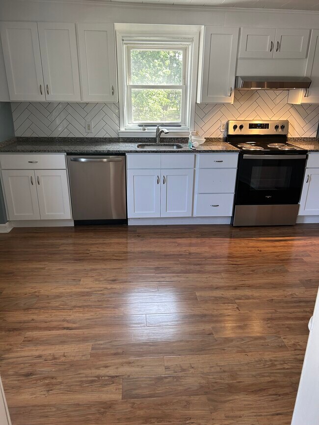 Kitchen - 225 Pleasant St