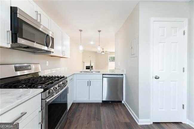 Building Photo - 547 Harbor Lake Ct