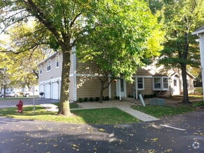 Building Photo - 406 N Cambridge Dr