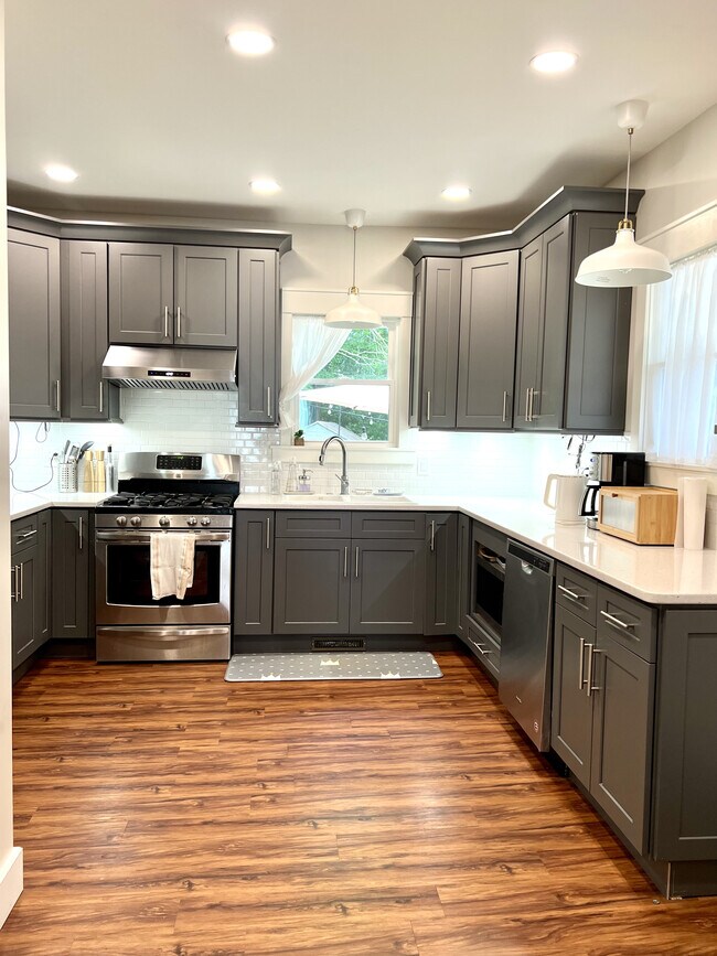 #A Kitchen - 140 South St