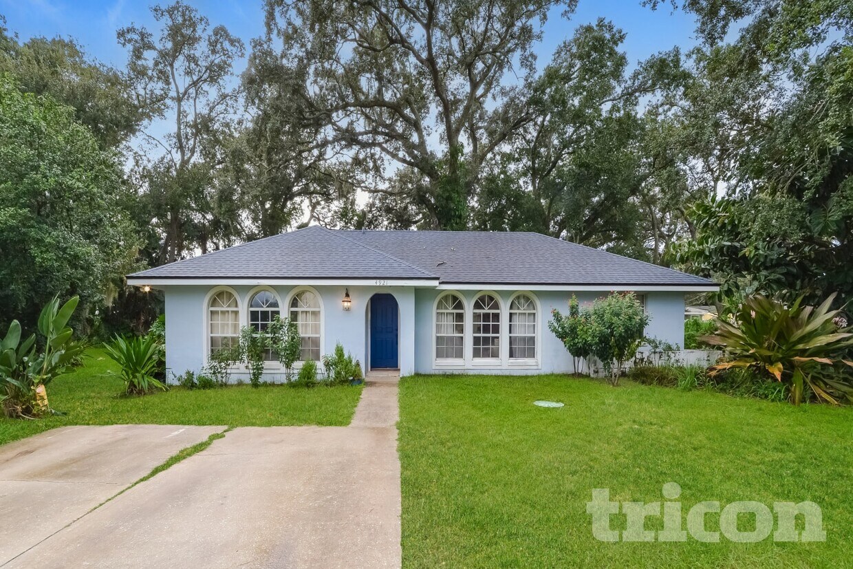 Foto principal - 4921 Simmons Rd